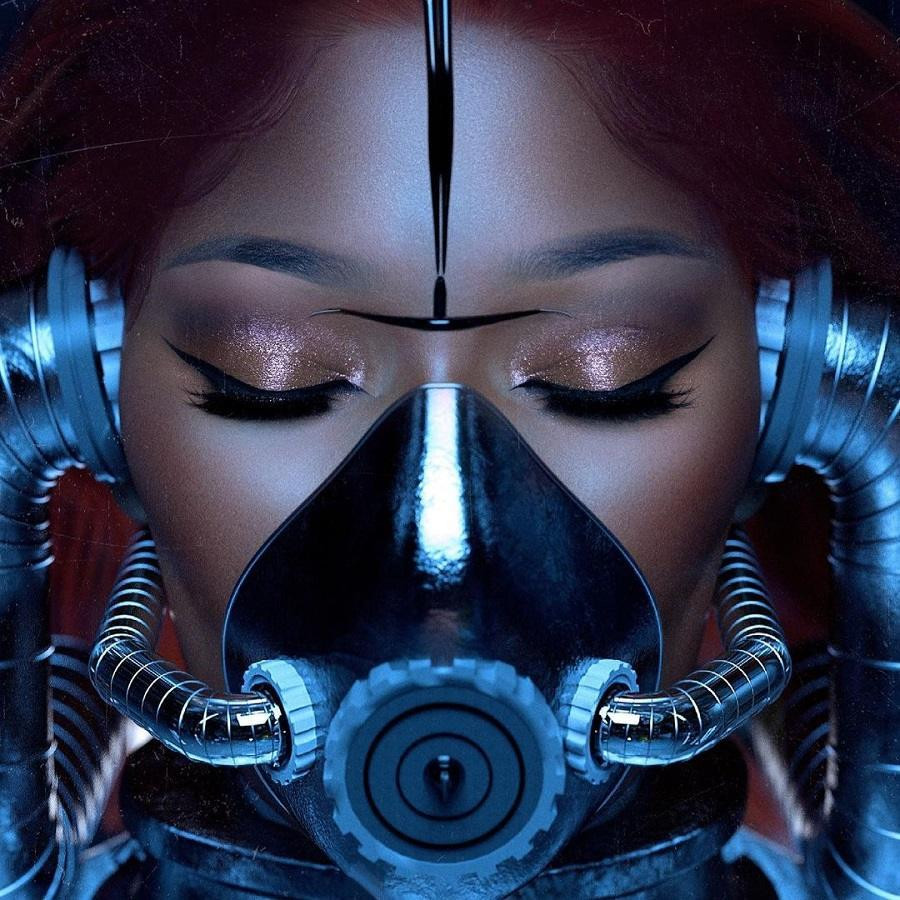 Bức ảnh đầu tiên được Megan đăng tải là hình ảnh chiếu cận mặt cô nhắm mắt và đeo mặt nạ dưỡng khí. Bức ảnh đầu tiên được Megan đăng tải là hình ảnh chiếu cận mặt cô nhắm mắt và đeo mặt nạ dưỡng khí.