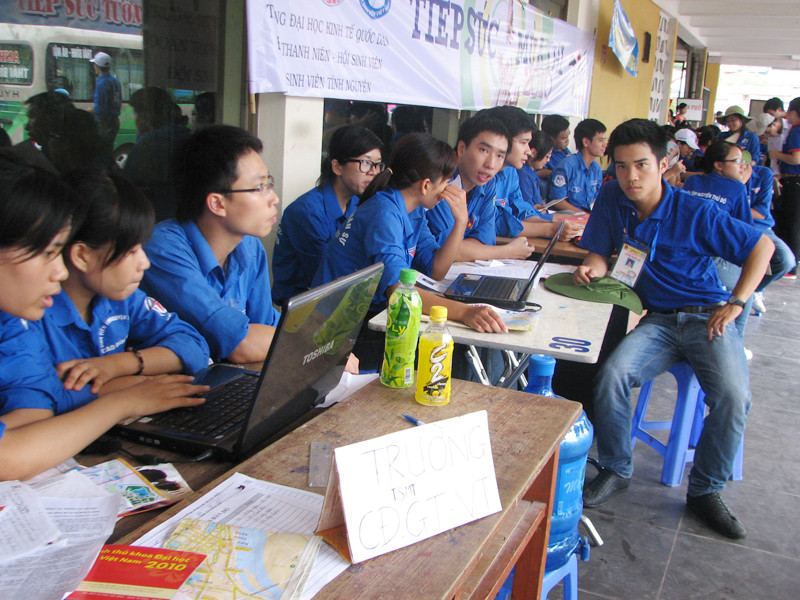 Tiếp sức mùa thi - một trong những hoạt động thiết thực của Đoàn TN