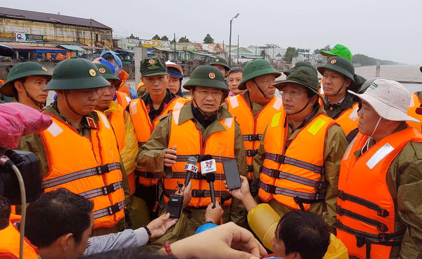 Bão số 16 - Tembin giảm còn cấp 8 - 9, cách Côn Đảo 130km ảnh 19