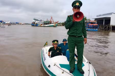 Bão số 16 - Tembin giảm còn cấp 8 - 9, cách Côn Đảo 130km ảnh 11