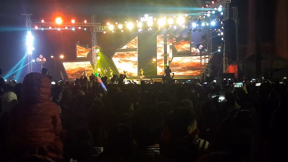 Việt Nam bước sang năm mới 2018 ảnh 26