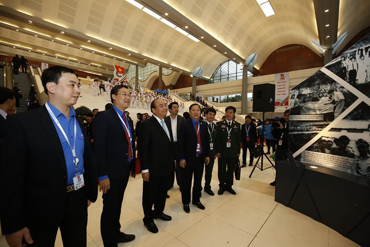 Tổng Bí thư: ‘Thanh niên phải làm chủ nước nhà một cách xứng đáng nhất’ ảnh 26