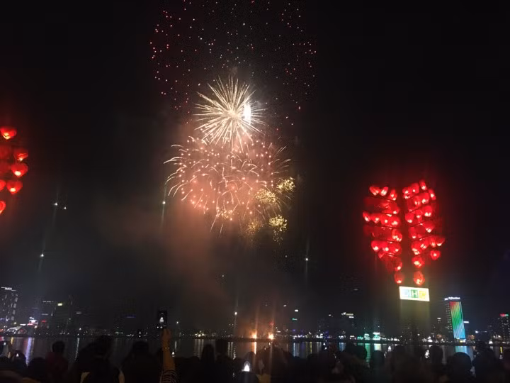 Việt Nam bước sang năm mới 2018 ảnh 42