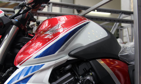 Chi tiết bộ đôi Honda CB1000R 2015 mới cập bến Việt Nam ảnh 3