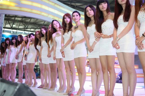 Nghề PG thu nhập cao nhưng phải chấp nhận đánh đổi bằng những điều tiếng không hay.