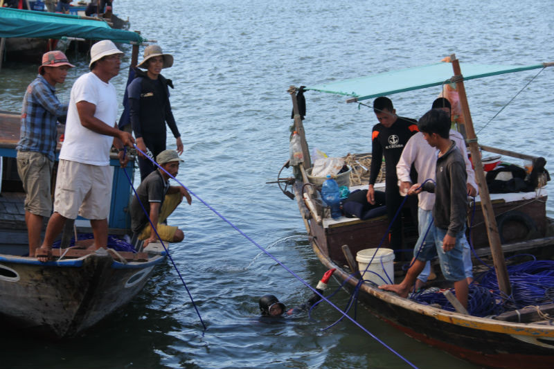 Tìm thấy cả 3 thi thể nạn nhân vụ chìm tàu trên sông Hàn ảnh 7
