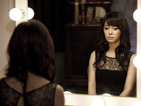 Min Ji Hyun trong một cảnh phim