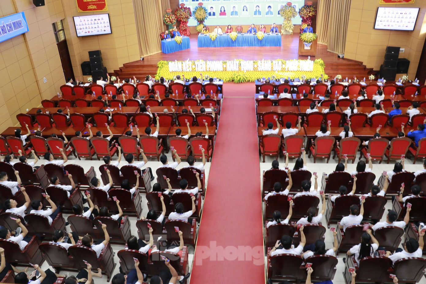 Theo chương trình, sáng mai – 23/10 sẽ khai mạc phiên trọng thể Đại hội đại biểu Hội LHTN Việt Nam tỉnh Yên Bái lần thứ VI, nhiệm kỳ 2024 – 2029 với sự tham gia của 220 đại biểu chính thức. Theo chương trình, sáng mai – 23/10 sẽ khai mạc phiên trọng thể Đại hội đại biểu Hội LHTN Việt Nam tỉnh Yên Bái lần thứ VI, nhiệm kỳ 2024 – 2029 với sự tham gia của 220 đại biểu chính thức.