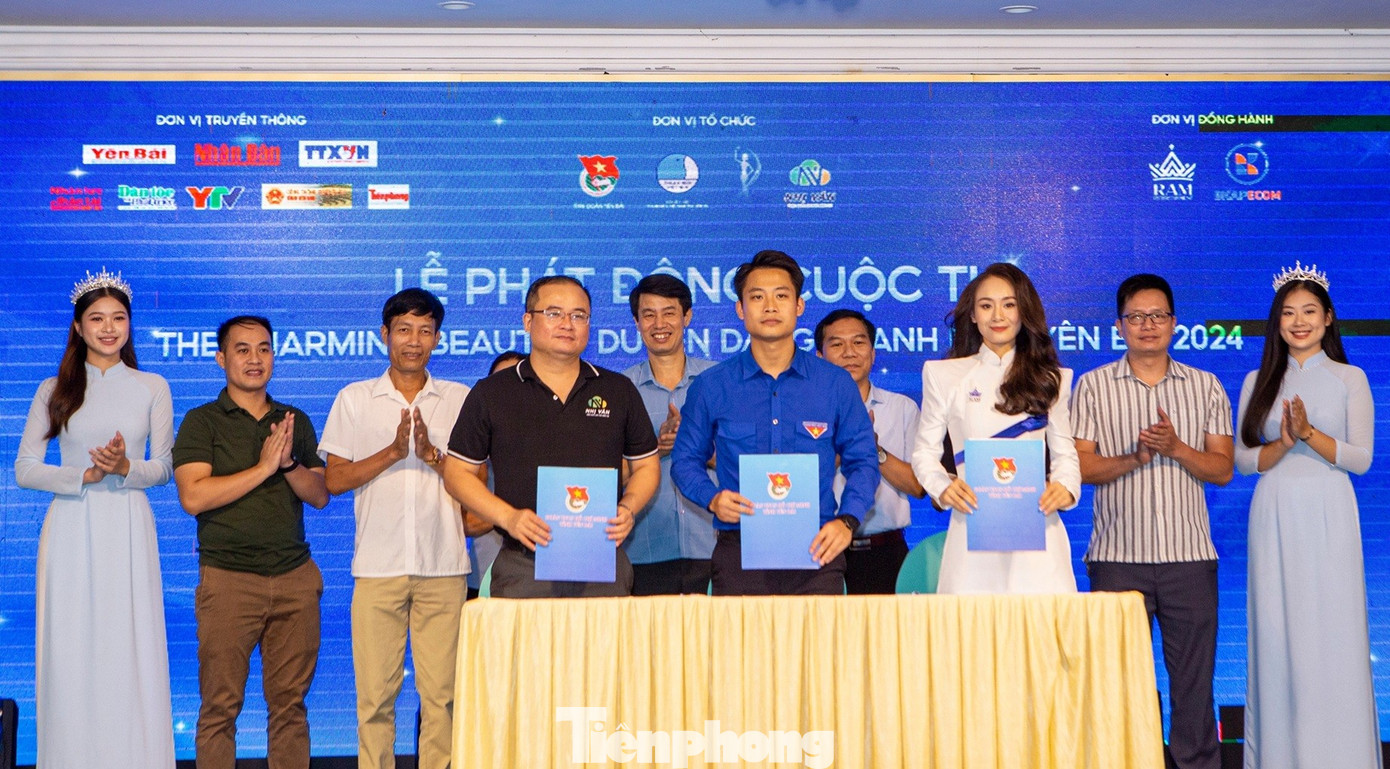 Lãnh đạo tỉnh đoàn Yên Bái ký kết và công bố đơn vị đồng hành chuyên môn cuộc thi. Lãnh đạo tỉnh đoàn Yên Bái ký kết và công bố đơn vị đồng hành chuyên môn cuộc thi.