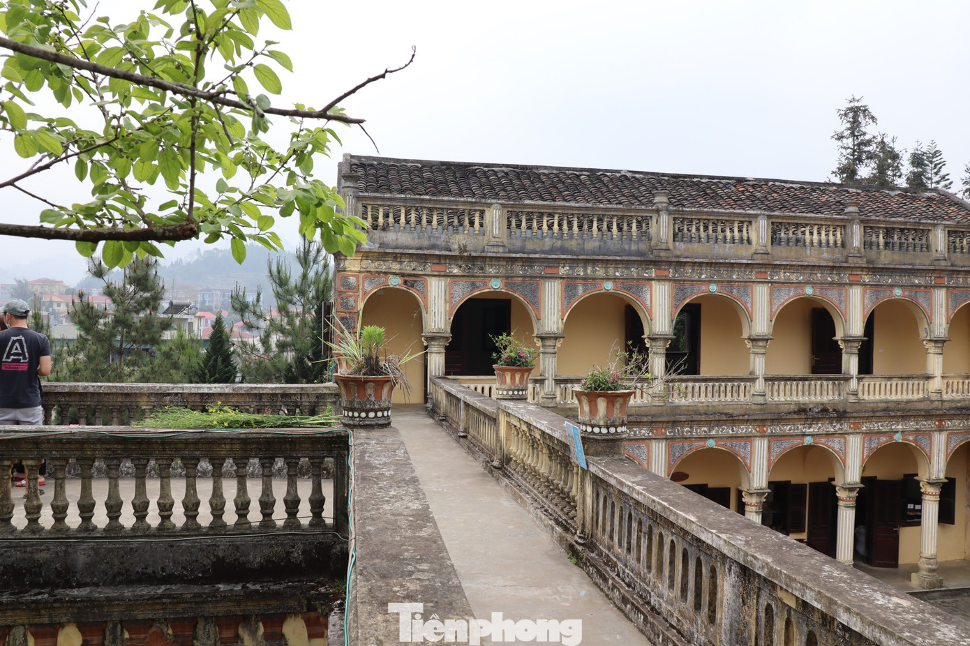 Đây là một địa điểm tham quan thu hút đông đảo du khách khi đến với Bắc Hà.