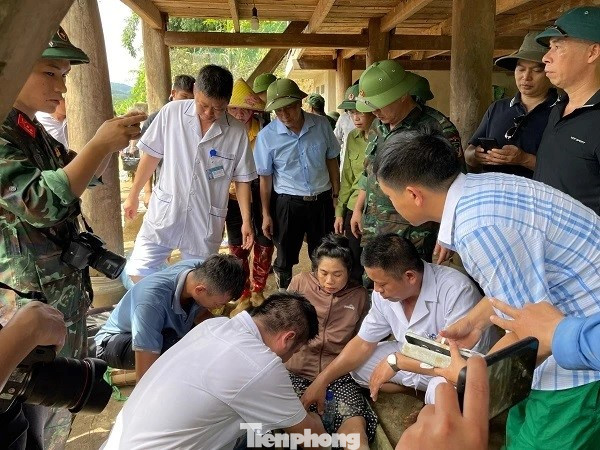 Chị Liên (vợ anh Luyến) hiện được điều trị tại Bệnh viện Đa khoa tỉnh Điện Biên.