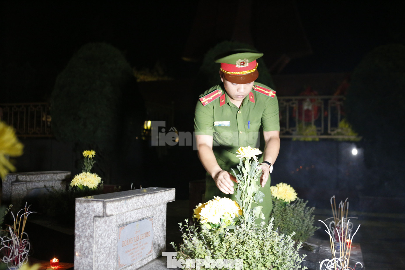 Các đoàn viên thanh niên tham gia đã nhắn tin ủng hộ chương trình “Tri ân liệt sỹ - 2023” do Hội Hỗ trợ gia đình liệt sỹ Việt Nam, Hội Chữ thập đỏ Việt Nam và Cổng Thông tin điện tử nhân đạo Quốc gia (1405) phối hợp tổ chức nhằm tiếp tục gây quỹ hỗ trợ giám định ADN, xác định danh tính liệt sỹ còn thiếu thông tin. Các đoàn viên thanh niên tham gia đã nhắn tin ủng hộ chương trình “Tri ân liệt sỹ - 2023” do Hội Hỗ trợ gia đình liệt sỹ Việt Nam, Hội Chữ thập đỏ Việt Nam và Cổng Thông tin điện tử nhân đạo Quốc gia (1405) phối hợp tổ chức nhằm tiếp tục gây quỹ hỗ trợ giám định ADN, xác định danh tính liệt sỹ còn thiếu thông tin.