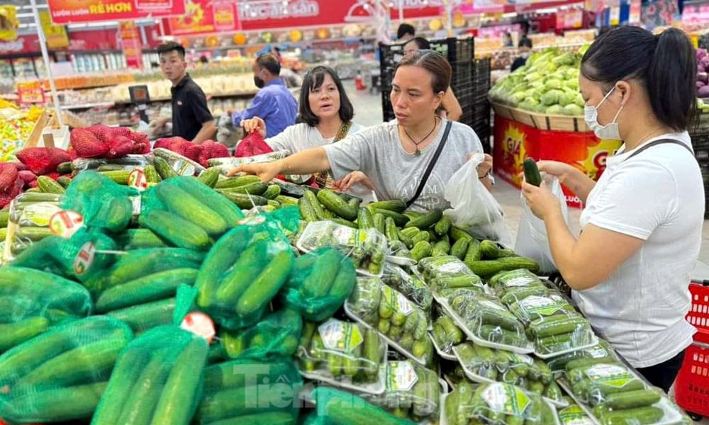 Huy động các phương tiện trực ứng cứu, các tổ xung kích khi có tình huống bất ngờ xảy ra. Đảm bảo việc cung ứng các nhu yếu phẩm theo quy định và ký cam kết không nâng giá.