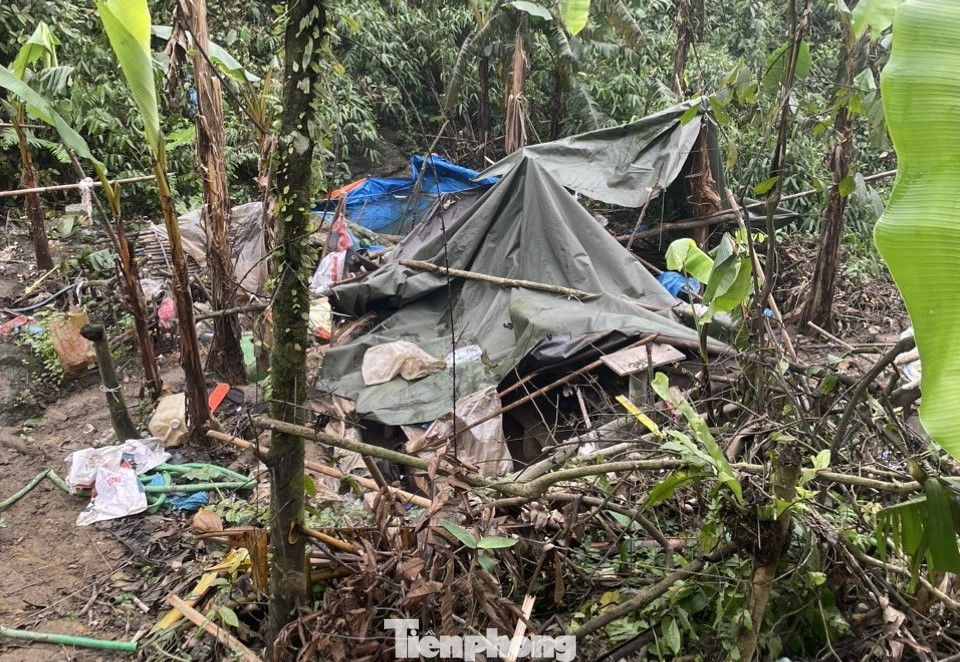 Khu lán trại thời điểm cơ quan chức năng kiểm tra.