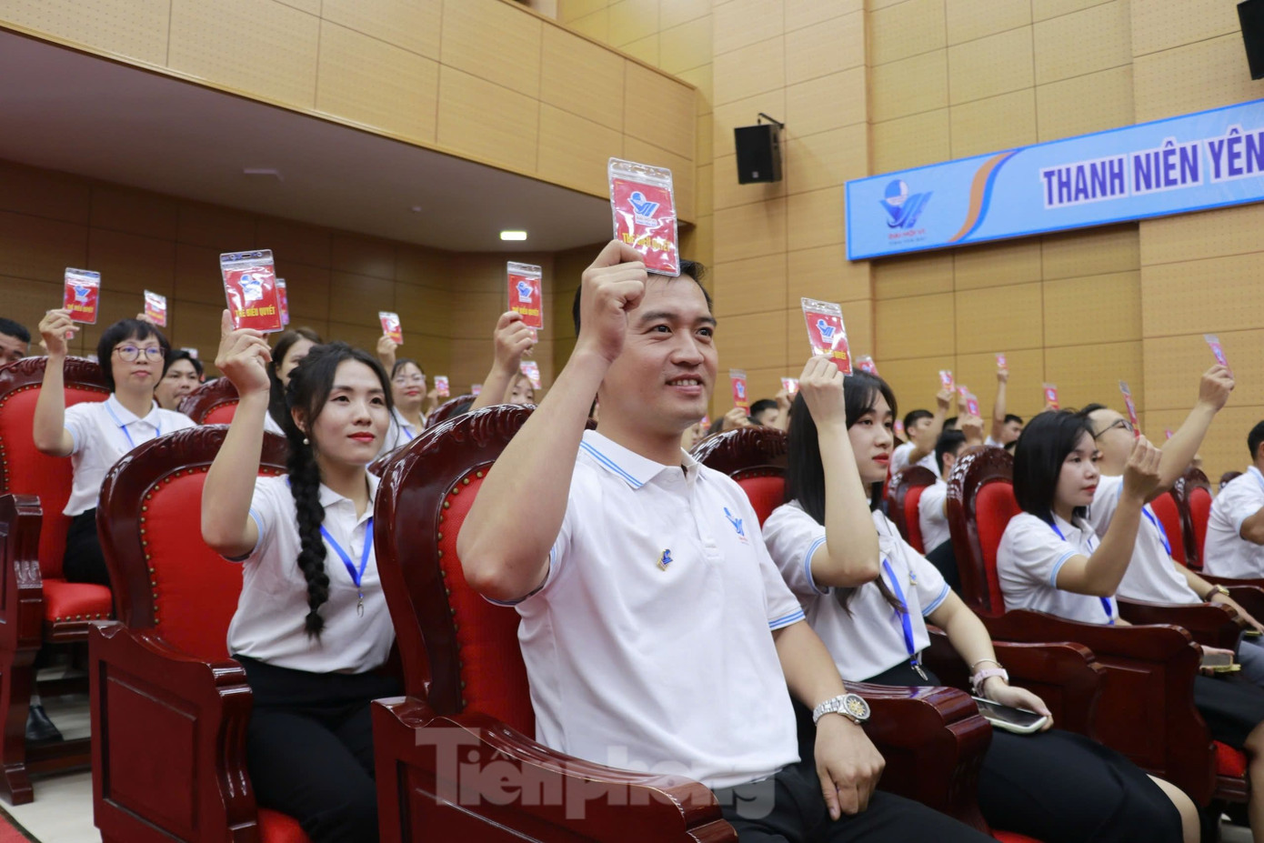 Tại Phiên thứ nhất, Đại hội đã hiệp thương cử Đoàn Chủ tịch, Đoàn Thư ký Đại hội, Ban Thẩm tra tư cách đại biểu dự Đại hội. Tại Phiên thứ nhất, Đại hội đã hiệp thương cử Đoàn Chủ tịch, Đoàn Thư ký Đại hội, Ban Thẩm tra tư cách đại biểu dự Đại hội.