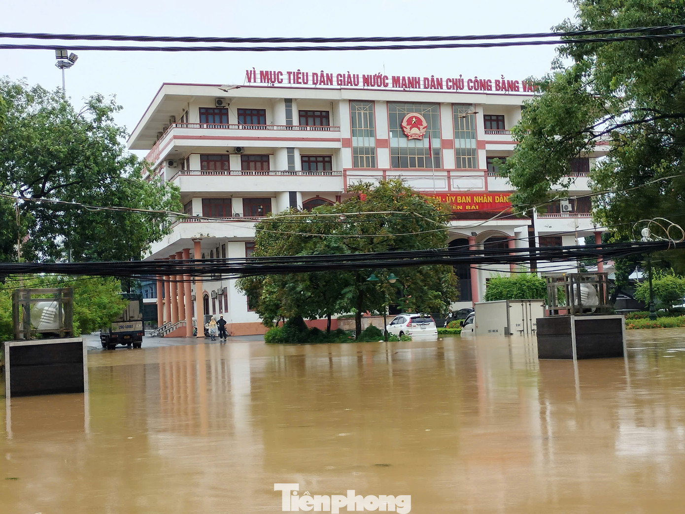 Việc liên hệ để hỗ trợ những trường hợp cần giúp đỡ gặp nhiều khó khăn.