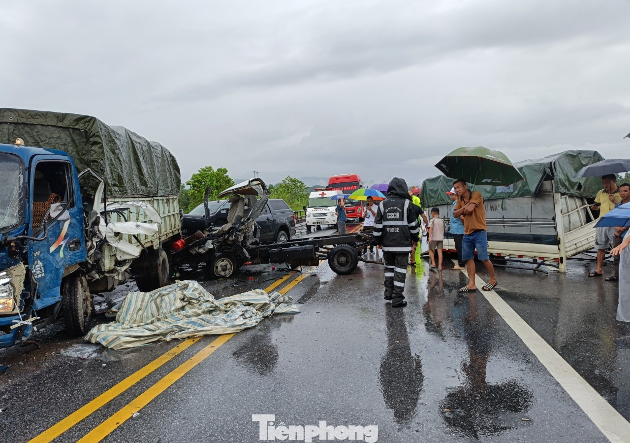 Thời điểm xảy ra vụ tai nạn trên xe anh Q. đi cùng có chị Vũ thị L. (SN 1985, trú tại huyện Nghĩa Hưng, tỉnh Nam Định). Thời điểm xảy ra vụ tai nạn trên xe anh Q. đi cùng có chị Vũ thị L. (SN 1985, trú tại huyện Nghĩa Hưng, tỉnh Nam Định).