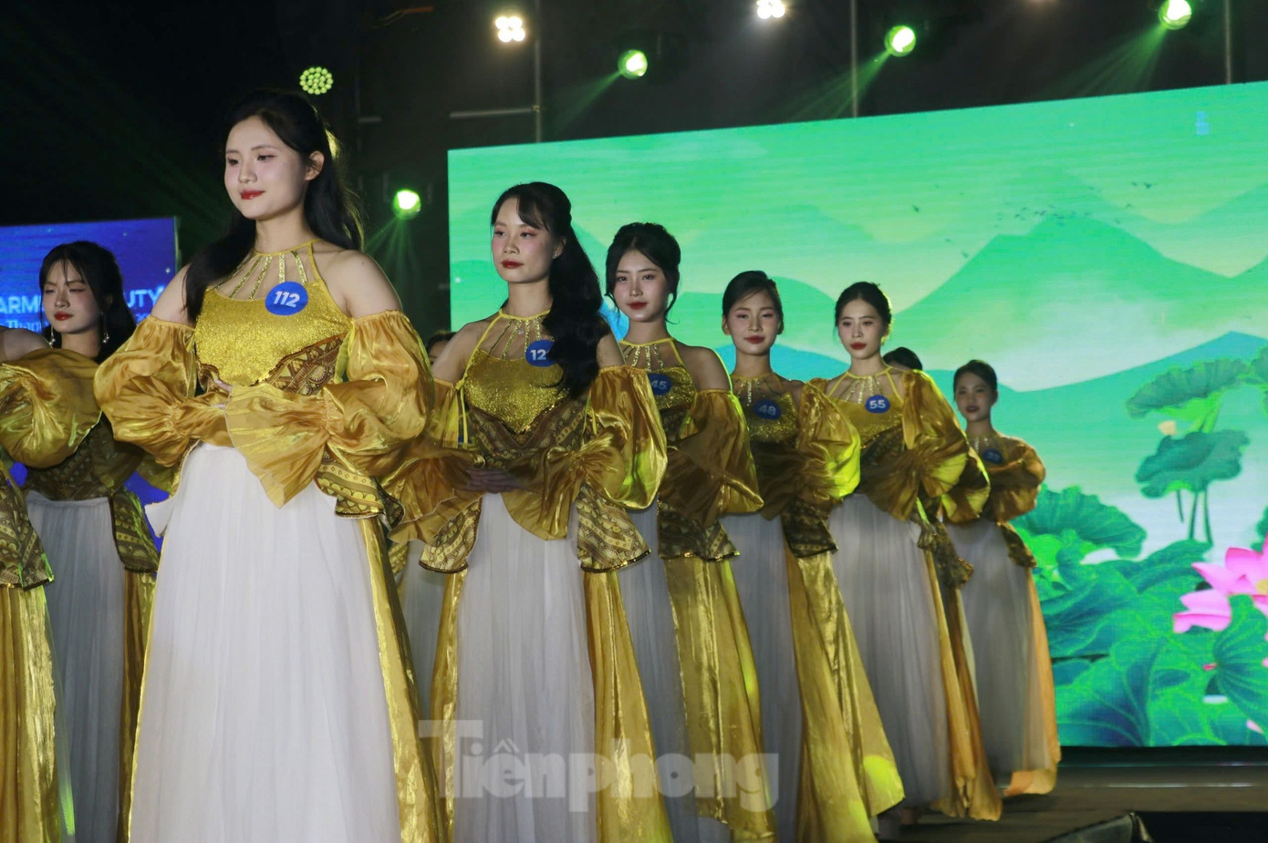 Sau hai vòng sơ khảo và bán kết, Ban Tổ chức đã lựa chọn được 15 thí sinh xuất sắc nhất để tham gia đêm chung kết.