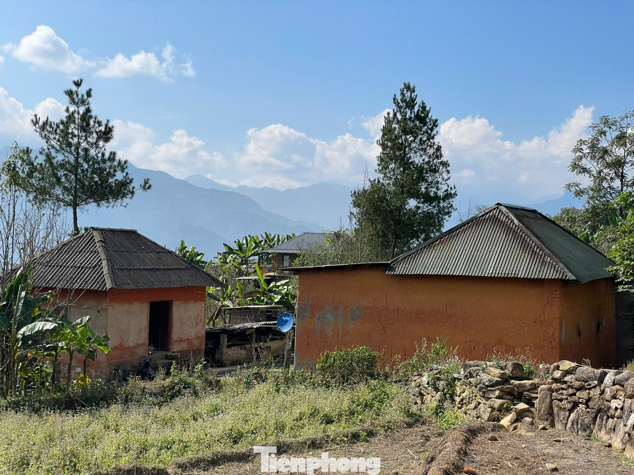 Đặc biệt, tại xã Y Tý, huyện Bát Xát, địa phương đang phát triển mạnh du lịch cộng đồng gắn với phát huy giá trị văn hóa truyền thống, thu hút đông đảo du khách đến tham quan, trải nghiệm.