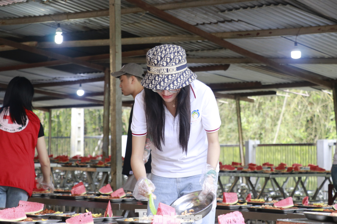 Đây là hoạt động thiết thực và có ý nghĩa nhằm chia sẻ những khó khăn, vất vả với các em nhỏ, với bà con địa phương. Đồng thời, góp phần cải thiện cơ sở vật chất, nâng cao đời sống, tiếp bước các em vươn tới tương lai tươi sáng hơn.