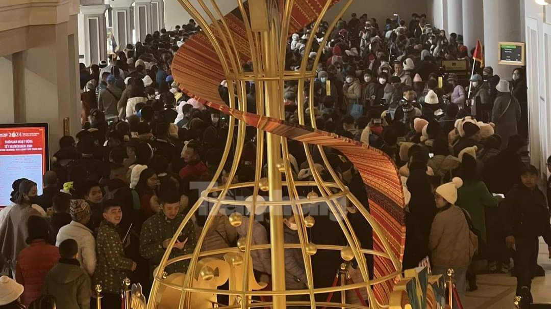 Theo Phòng Văn hóa Thông tin thị xã Sa Pa, Lào Cai, trong những ngày Tết Nguyên đán Giáp Thìn 2024, các khách sạn, điểm lưu trú tại Sa Pa gần như kín phòng.