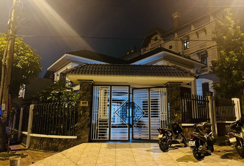 Công an tỉnh Lào Cai tiến hành khám xét nơi ở đối với bị can Phạm Trường Minh.