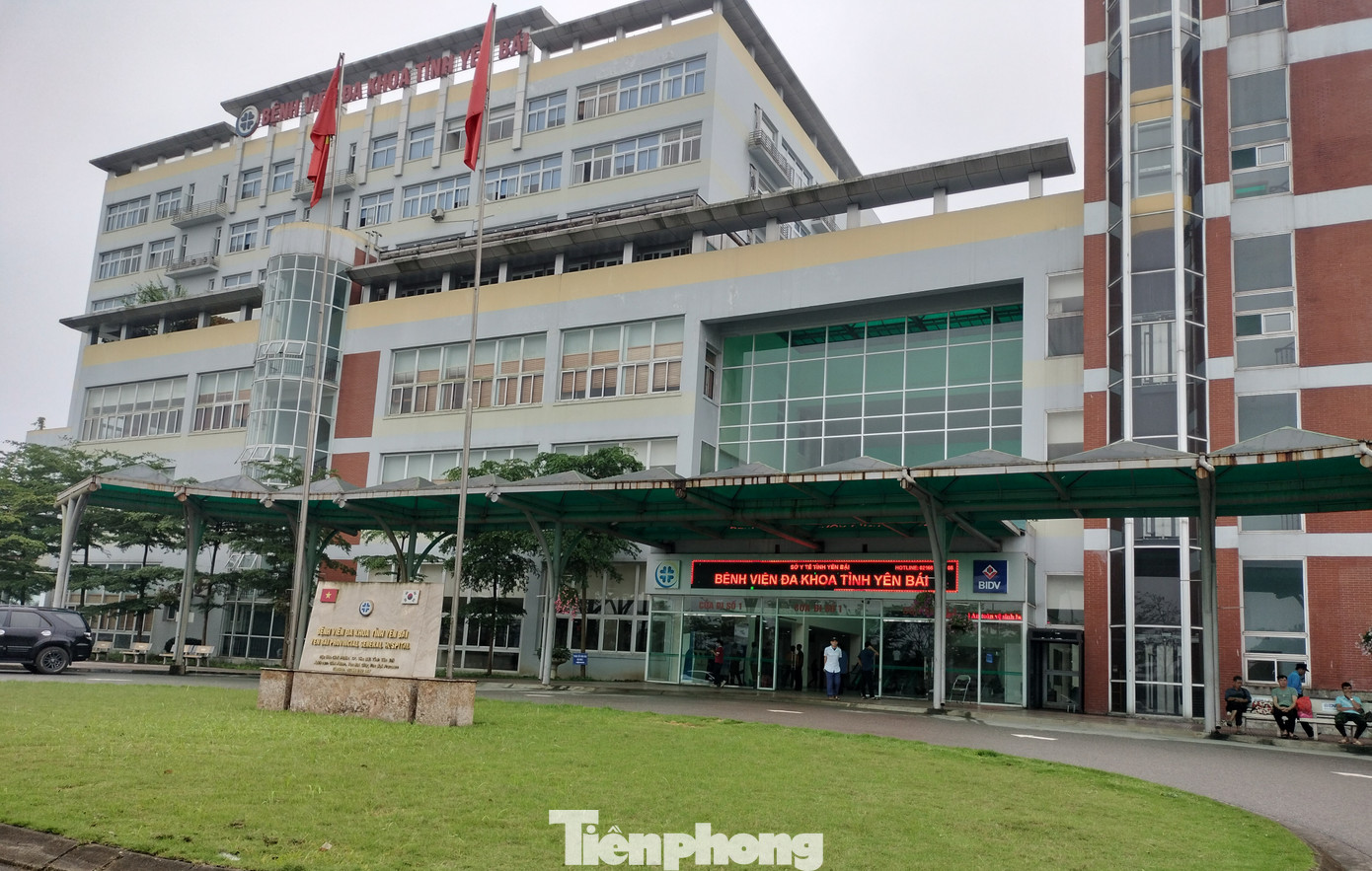 3 nạn nhân đang được điều trị tại Bệnh viện Đa khoa tỉnh Yên Bái.