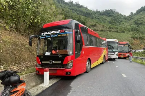 Vụ tai nạn khiến 1 người tử vong. Vụ tai nạn khiến 1 người tử vong.