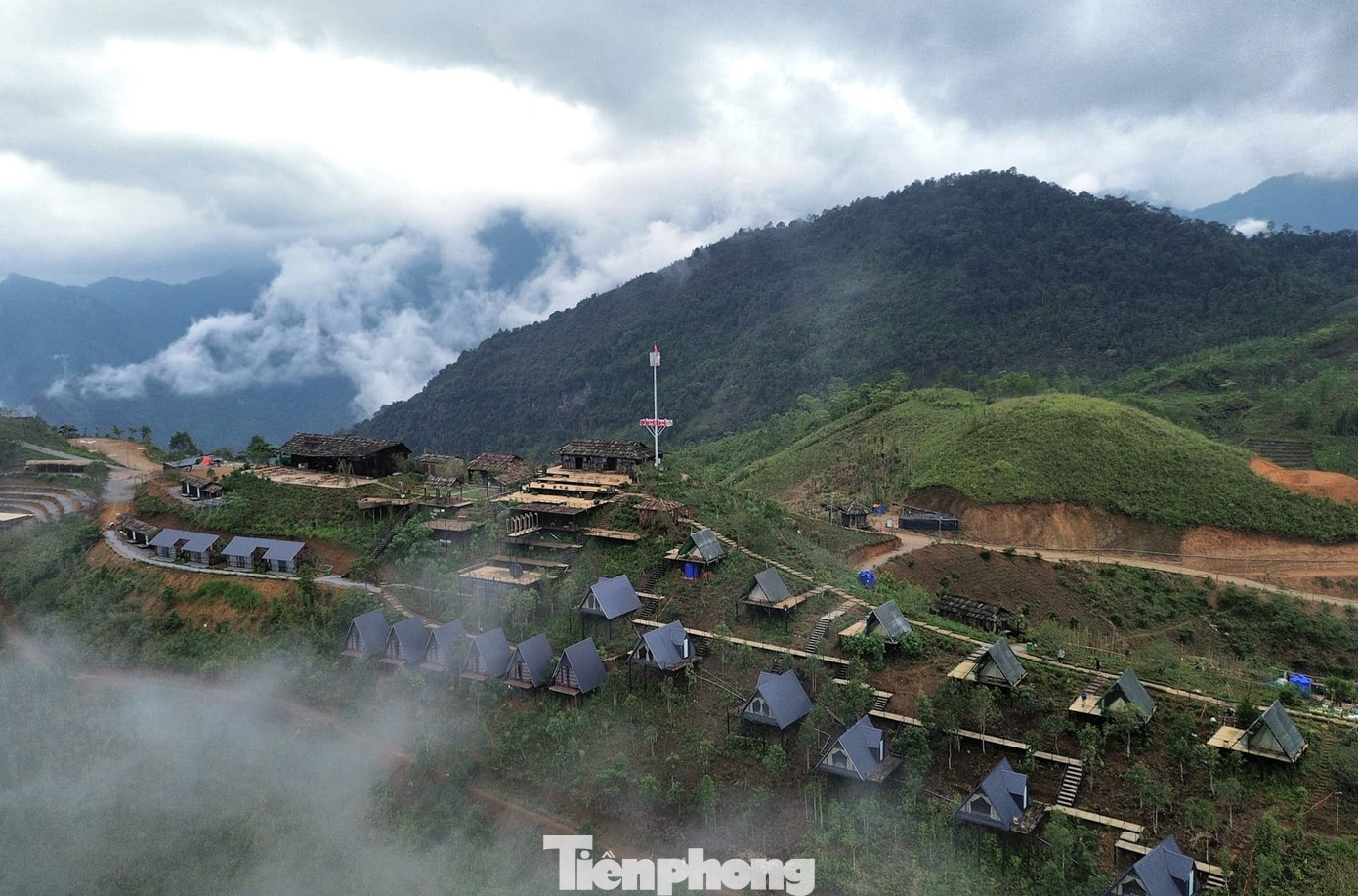 Khu du lịch Lau Camping Phình Hồ xây dựng và đi vào hoạt động trái phép khi chưa đầy đủ hồ sơ pháp lý.