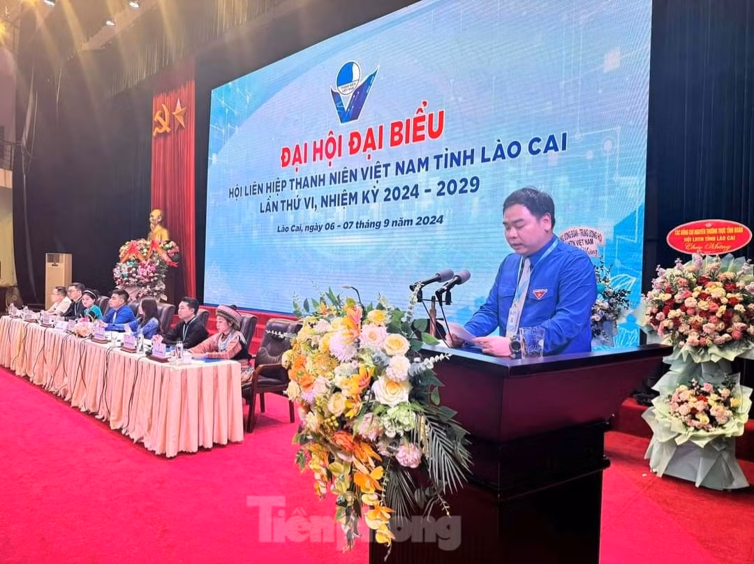 Anh Nguyễn Xuân Hiếu – Phó Chủ tịch Trung ương Hội Liên hiệp Thanh niên Việt Nam phát biểu tại Đại hội.