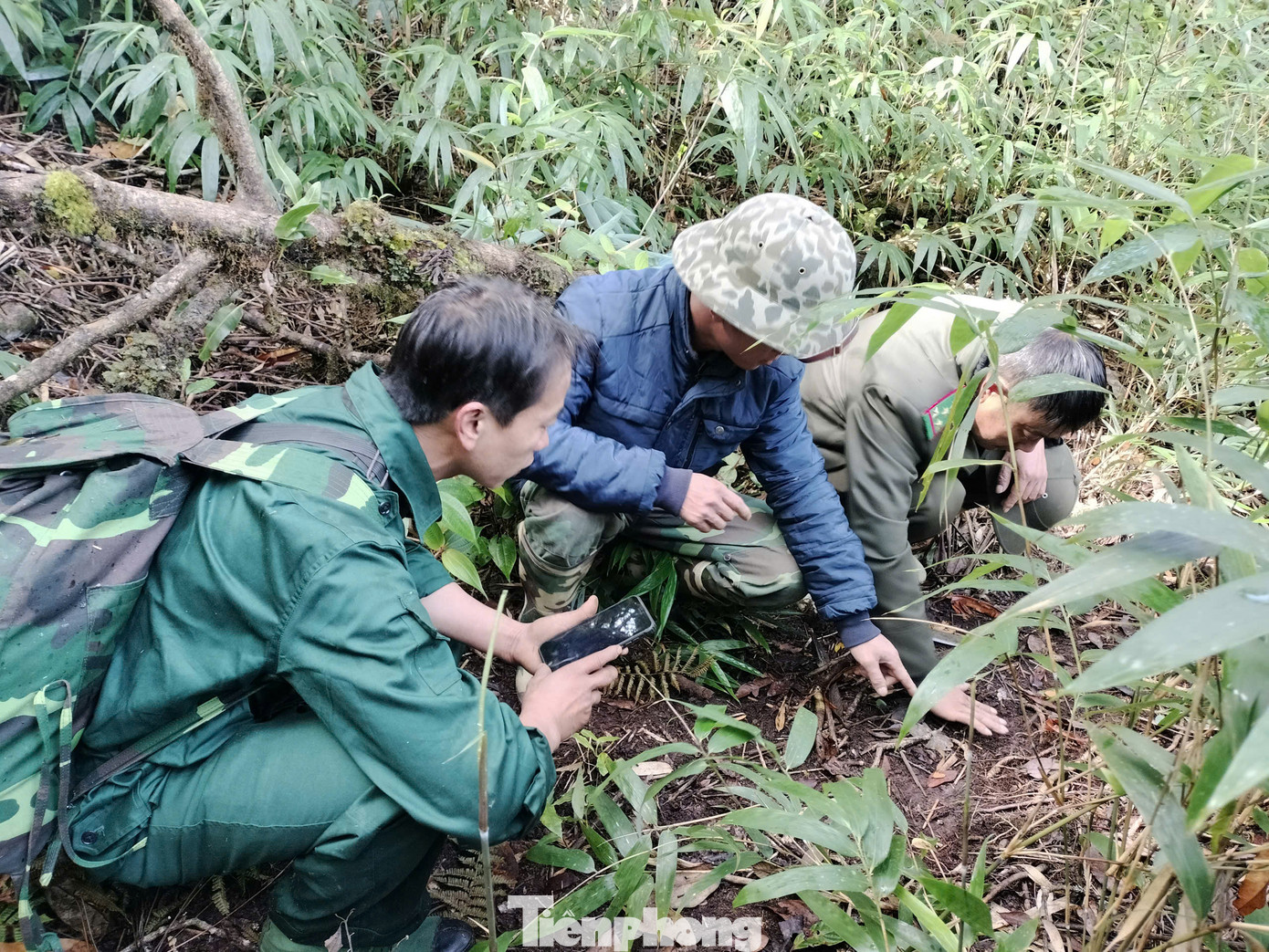 Máy GPS được các lực lượng sử dụng trong các buổi tuần tra.