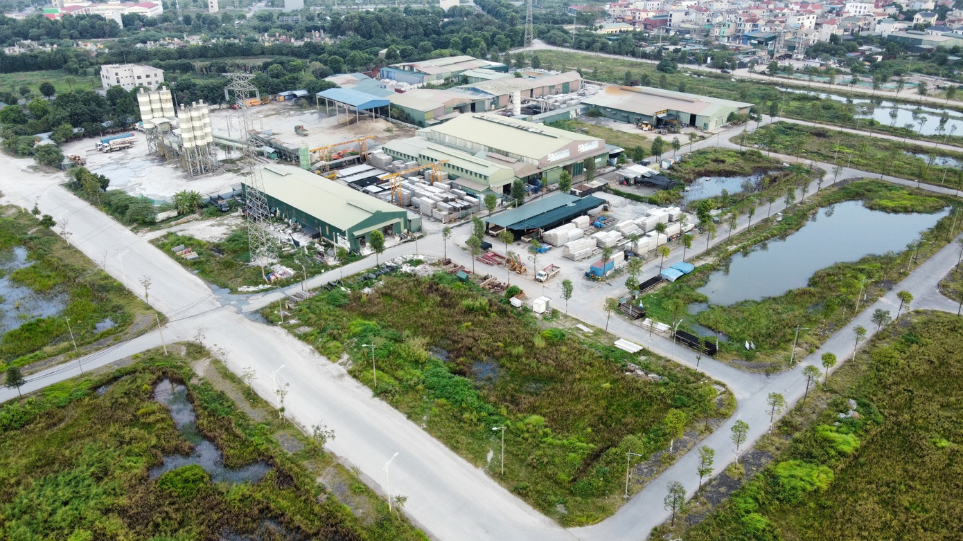 Lãnh đạo TP yêu cầu thống nhất phương án xử lý các công trình vi phạm tại khu đô thị Thanh Hà - Cienco5 để báo cáo, trình UBND TP xem xét, chỉ đạo trước ngày 30/11/2023. Lãnh đạo TP yêu cầu thống nhất phương án xử lý các công trình vi phạm tại khu đô thị Thanh Hà - Cienco5 để báo cáo, trình UBND TP xem xét, chỉ đạo trước ngày 30/11/2023.