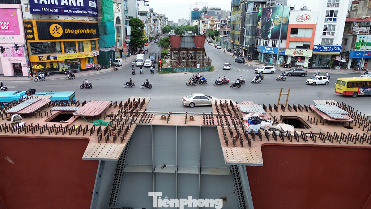 Đường 40m nối từ đường Hồng Tiến đến hết khu tái định cư phường Ngọc Thụy có chiều dài hơn 1,5km, tổng mức đầu tư hơn 1.200 tỷ.