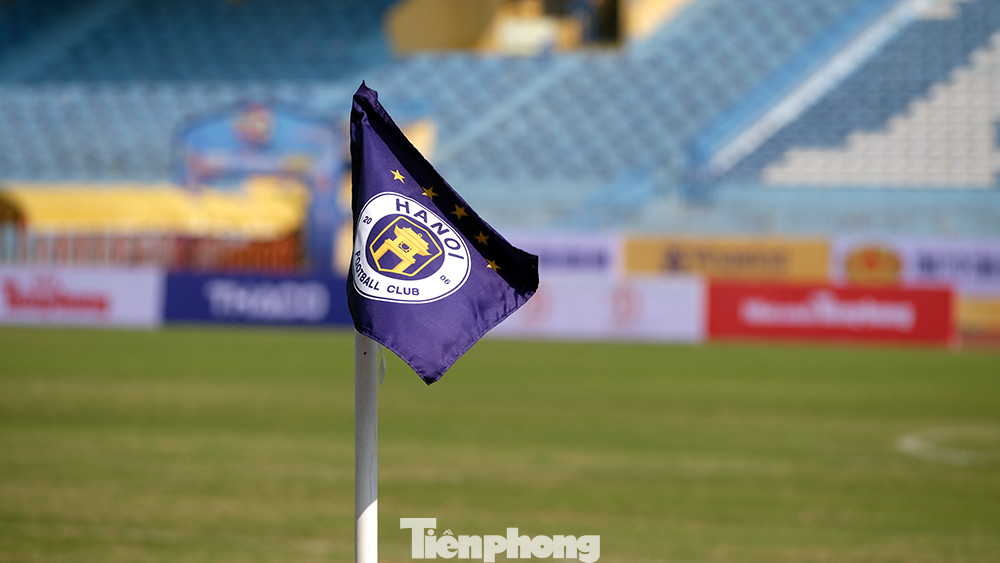 Với chiến thắng ở Siêu cúp 2019, CLB Hà Nội có lần đầu tiên hoàn tất cú ăn ba lịch sử. Với chiến thắng ở Siêu cúp 2019, CLB Hà Nội có lần đầu tiên hoàn tất cú ăn ba lịch sử.