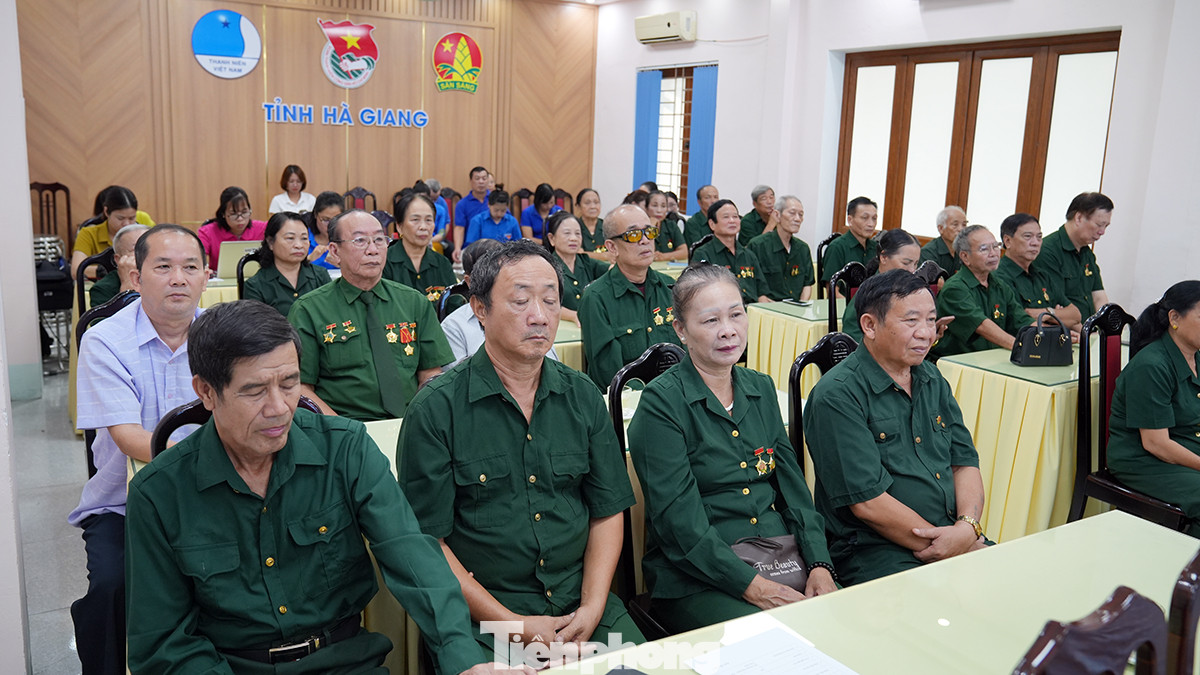 Tuy nhiên, lực lượng cựu TNXP chịu nhiều thiệt thòi khi sau chiến tranh không được hưởng chế độ chính sách. Khi Nhà nước có chính sách thì hàng nghìn người không còn hồ sơ để làm chế độ.