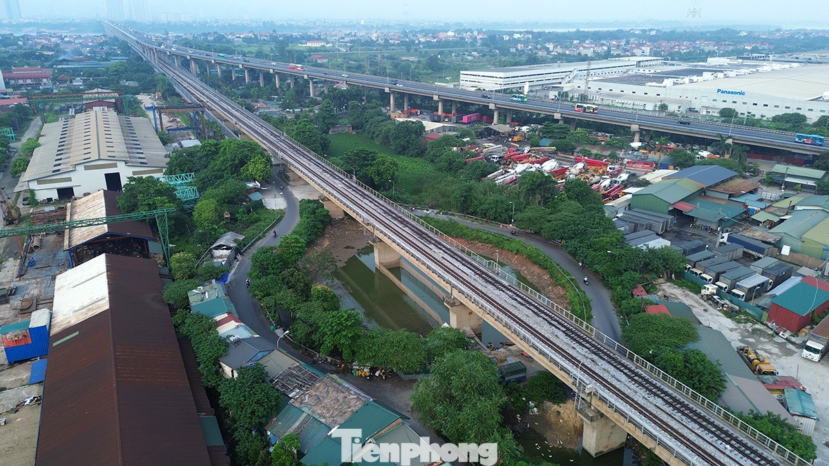 Cầu Thăng Long có quá trình chuẩn bị, thiết kế và thi công rất dài.