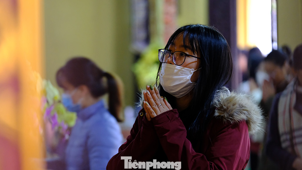 Cầu mong một năm mới bình an, may mắn và suôn sẻ.