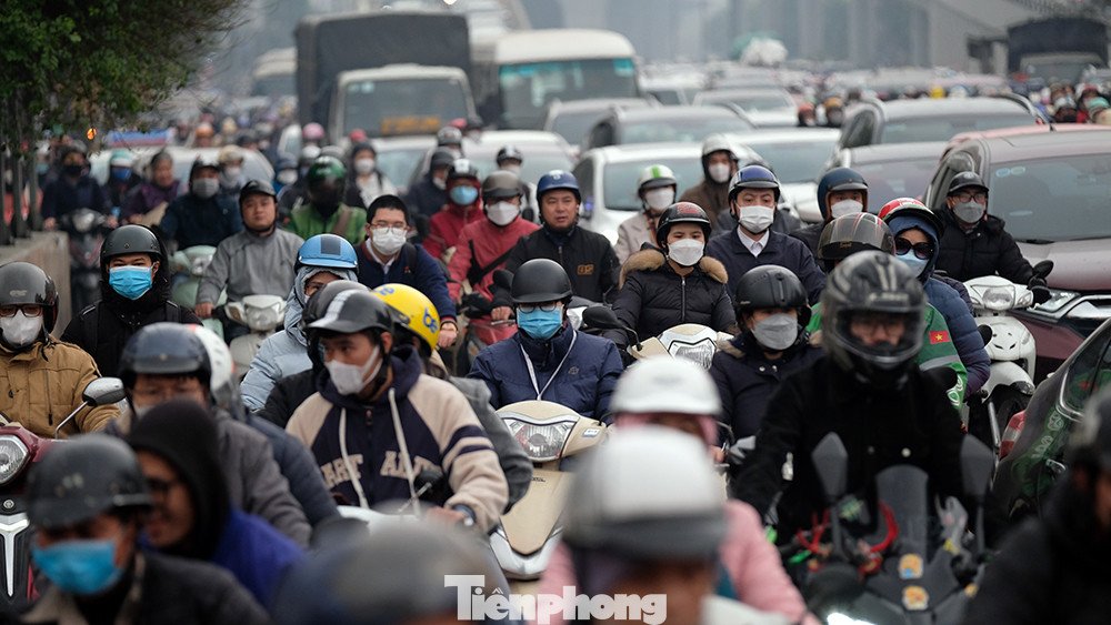 Khu vực nút giao Ngã Tư Sở thường xuyên ùn tắc trong giờ cao điểm.