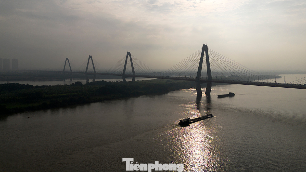 Cầu Nhật Tân là một trong những dự án trọng điểm quốc gia có mức tổng số vốn đầu tư lên đến 13.626 tỷ đồng.