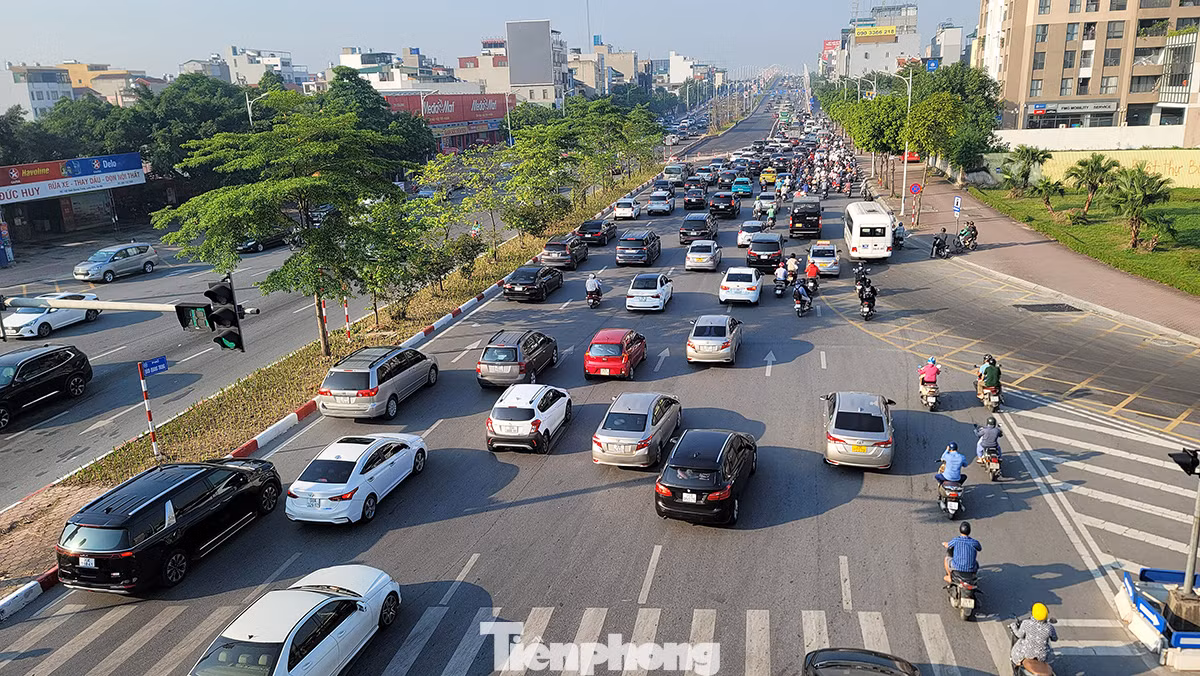 Ngã tư Aeon Long Biên được coi là điểm đen giao thông của quận Long Biên đã được giải phóng sau khi cầu Vĩnh Tuy giai đoạn 2 được đưa vào sử dụng từ ngày 30/8.