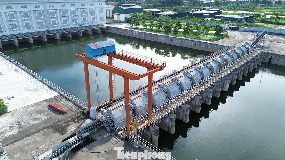 Theo UBND thành phố, hiện nay đối với thi công phần kênh La Khê, đã hoàn thành khoảng 67% khối lượng. Theo UBND thành phố, hiện nay đối với thi công phần kênh La Khê, đã hoàn thành khoảng 67% khối lượng.