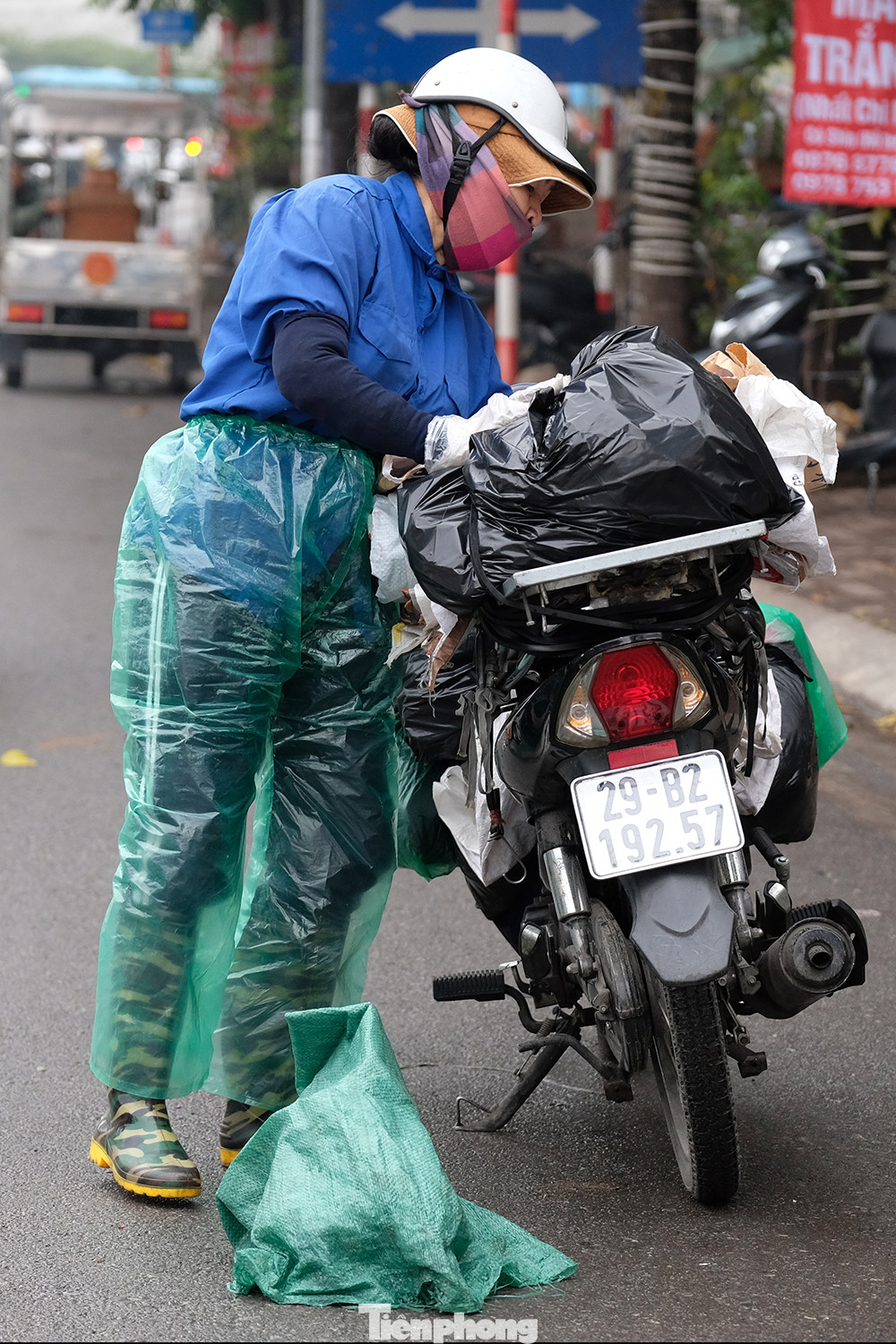 Khu vực Bắc Bộ, từ ngày 20/1 đến 25/1 (từ ngày 29 tháng Chạp đến mùng 4 Tết): Có mưa vài nơi. Trời rét đậm, rét hại. Trong mưa dông có khả năng xảy ra lốc, sét, mưa đá và gió giật mạnh; riêng vùng núi cao có khả năng xảy ra băng giá và mưa tuyết.