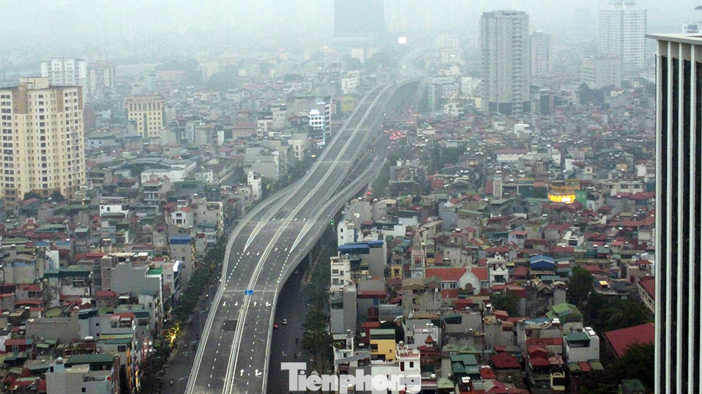 Trong tháng 12 năm 2022 vừa qua, để phục vụ thông xe, nhà đầu tư dự án cùng các đơn vị có liên quan đã có phương án tổ chức, phân luồng giao thông trình Sở Giao thông Vận tải Hà Nội xem xét phê duyệt.