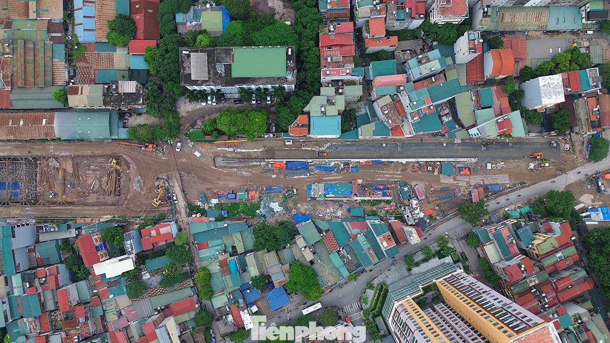 Phần hầm chui phía phường Định Công nhìn từ trên cao.