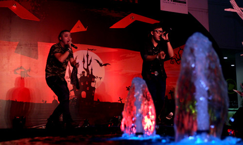 Cuộc thi có đầy đủ thể loại hát, múa, nhảy...