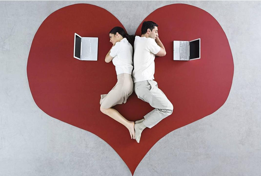 Tình yêu chỉ có yêu mà không gặp bao giờ thì coi như không có linh hồn. Tình yêu chỉ có yêu mà không gặp bao giờ thì coi như không có linh hồn.