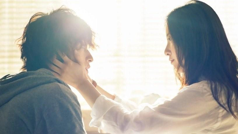 Nhưng cũng vì yêu mà gặp để rồi chia tay như thế, tôi mới biết thế nào là vị ngọt của tình yêu, vị đắng hay vẻ đẹp của nó. Nhưng cũng vì yêu mà gặp để rồi chia tay như thế, tôi mới biết thế nào là vị ngọt của tình yêu, vị đắng hay vẻ đẹp của nó.