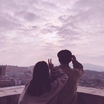 Tình yêu không phải là học, bạn không cần phải học. Nếu bạn yêu một người từ tận đáy lòng, rất khó để che giấu, bạn sẽ tự nhiên coi người ấy là quan trọng nhất. Đây là bản năng và không cần nỗ lực. Tình yêu không phải là học, bạn không cần phải học. Nếu bạn yêu một người từ tận đáy lòng, rất khó để che giấu, bạn sẽ tự nhiên coi người ấy là quan trọng nhất. Đây là bản năng và không cần nỗ lực.