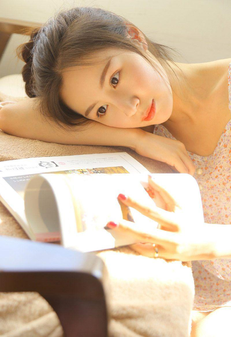 Tự &apos;ngâm&apos; mình trên mạng xã hội. Chia sẻ ảnh tự chụp và những suy nghĩ thân mật trên mạng xã hội có thể dẫn đến chủ nghĩa tập trung không lành mạnh. Ngoài ra, bạn có thể tạo khoảng cách với mối quan hệ tích cực với những người khác trong thế giới thực.