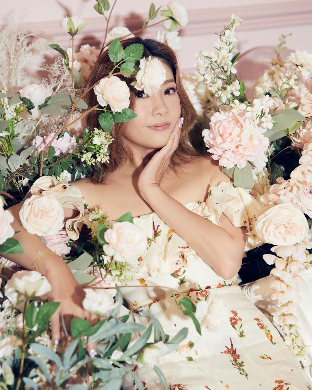 Cuộc sống làm dâu hào môn giúp Ông Gia Tuệ duy trì được vẻ trẻ trung theo năm tháng. Ảnh: IG. Cuộc sống làm dâu hào môn giúp Ông Gia Tuệ duy trì được vẻ trẻ trung theo năm tháng. Ảnh: IG.